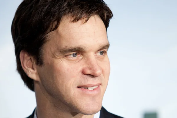 Luc robitaille aankomt op columbia foto's première — Stockfoto