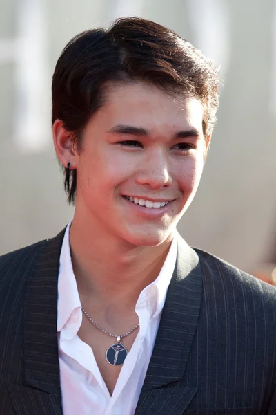 Booboo Stewart arrives at the Los Angeles premiere — Stock Photo, Image