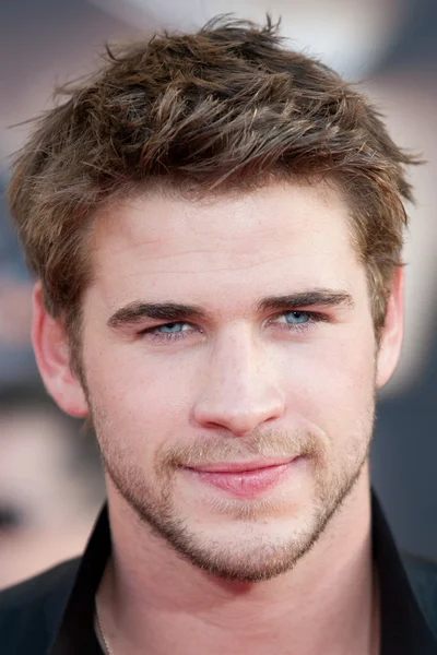 Liam Hemsworth arrives at the Los Angeles premiere — Stock Photo, Image