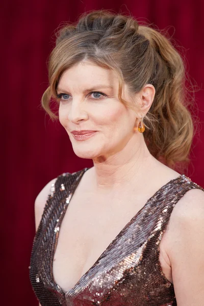 Rene russo arriveert bij de los angeles premiere — Stockfoto