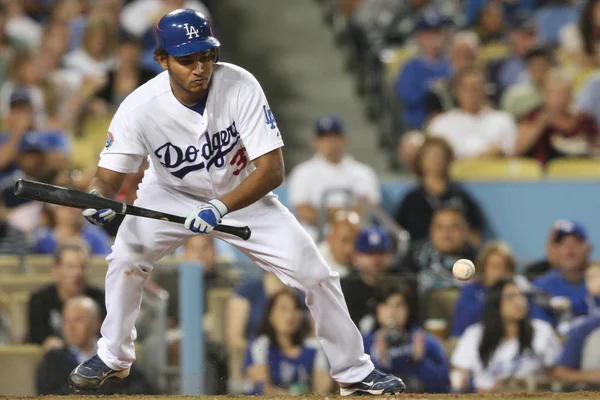 CARLOS MONASTERIOS pose un bunt et court d'abord pendant le jeu — Photo