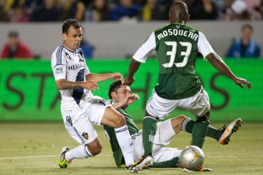 Juninho, steve purdy ve hanyer mosquera eylem sırasında major league soccer oyunu