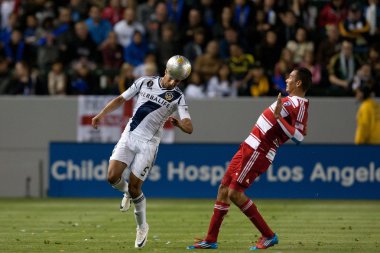 Sean franklin ve blas perez sırasında major league soccer oyunu