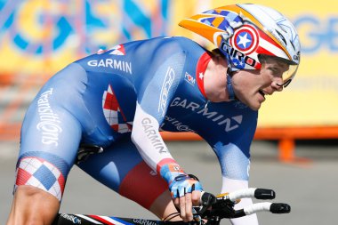 Dave zabriskie rides zamana karşı şehir boyunca los angeles