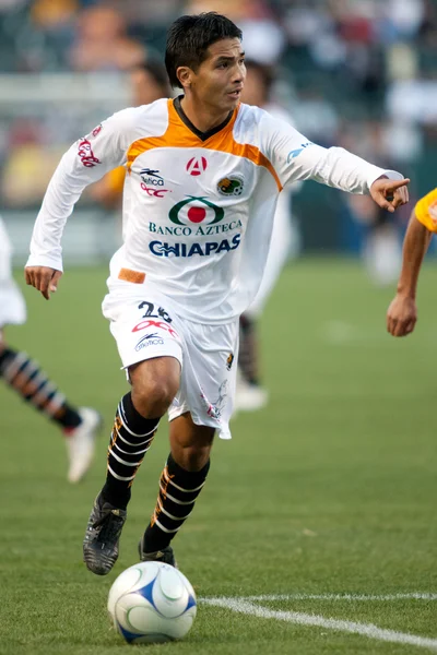 Christian Valdez en acción durante el partido InterLiga 2010 — Foto de Stock