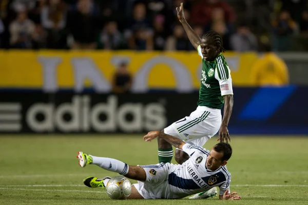 Diego Chara e Juninho durante o jogo da Major League Soccer — Fotografia de Stock