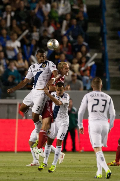 David Junior Lopes, Andrew Jacobson y Juninho durante el partido de la Major League Soccer — Foto de Stock