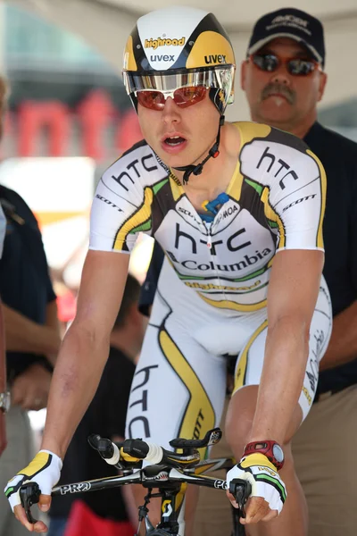 Tony Martin gets ready to ride his time trial throughout downtown Los Angeles — Stock Photo, Image