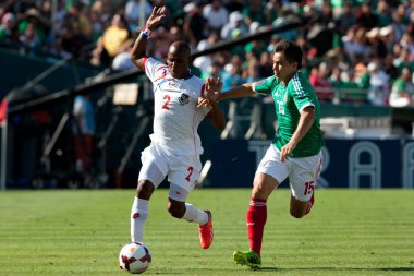 Leonel parris, Meksika, panama ve efrain velarde