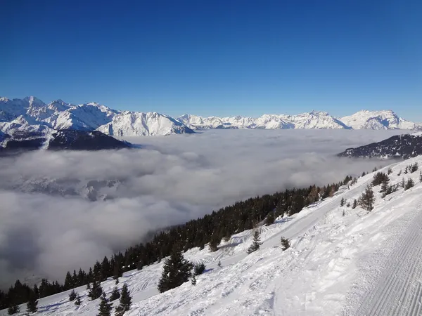 Swiss Vadisi bulutlar