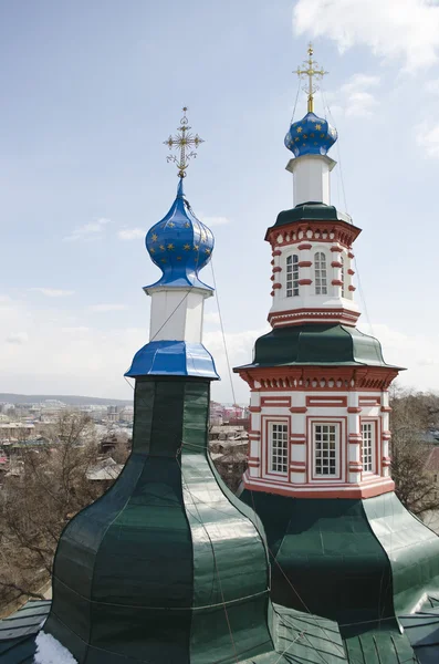 Cúpulas da Santa Cruz Igreja. Irkutsk — Fotografia de Stock