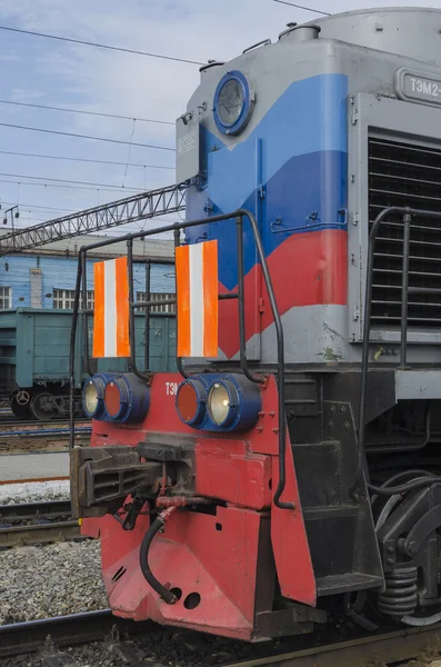 Locomotora diesel en la estación de tren, Sludyanka, región de Irkutsk —  Fotos de Stock