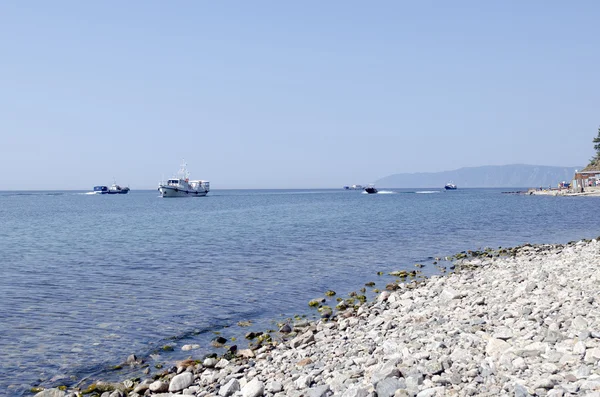 Wassertransport auf dem Baikalsee — Stockfoto