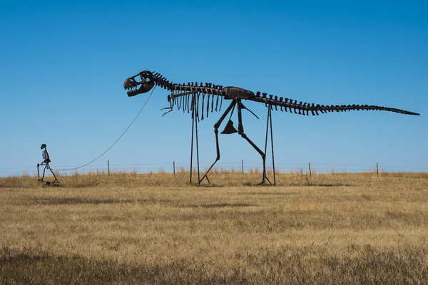 Dinosaur en skelet — Stockfoto