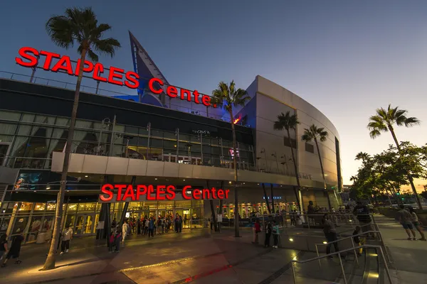 Los angeles, Amerika Birleşik Devletleri - 14 Eylül: staples Center los angeles günbatımı