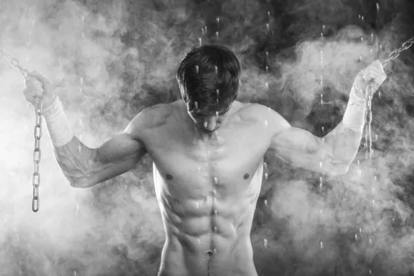 gencin zincirleri Studio ile siyah beyaz fotoğraf