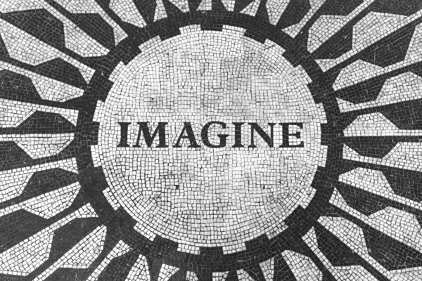 Imagina la señal en el parque central de nueva york, john memorial lennon Fotos de stock libres de derechos