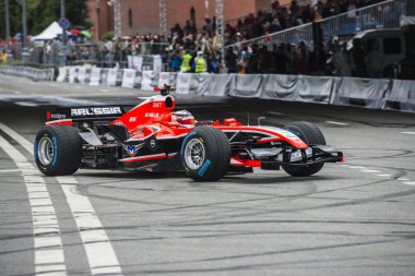 profesyonel formula 1 marussia sürücüsü