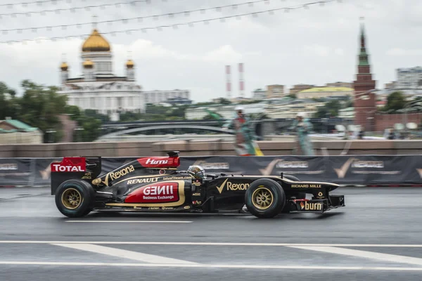 Profesyonel formula 1 lotus renault takımı Moskova'da — Stok fotoğraf