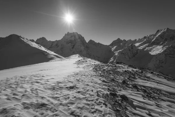 Beautiful winter sunrise in Mountains — Stock Photo, Image