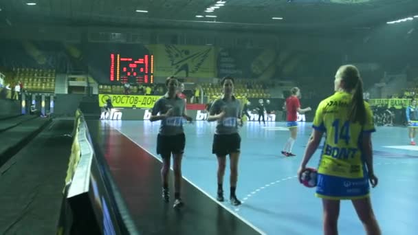 Rostov-on-Don, Rusya - 17 Ekim 2020: Hentbol maçı Rostov-Don - Metz France - 2020 Kadınlar EHF Şampiyonlar Ligi - Grup Turu — Stok video