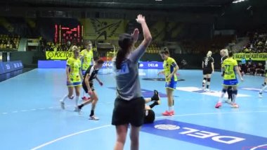 Rostov-on-Don, Rusya - 17 Ekim 2020: Hentbol maçı Rostov-Don - Metz France - 2020 Kadınlar EHF Şampiyonlar Ligi - Grup Turu