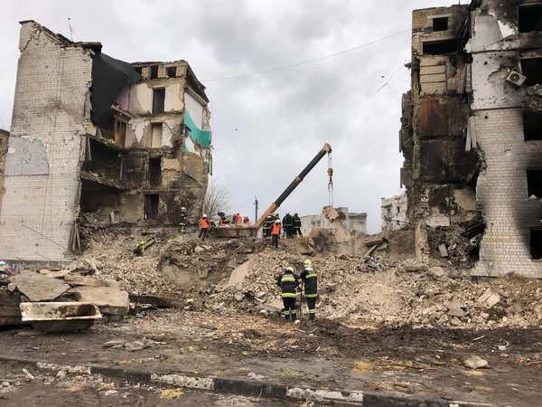 Borodyanka, Kiev bölgesi, Ukrayna. 08 Nisan 2022: Rus işgalinden sonra yıkılan bina 
