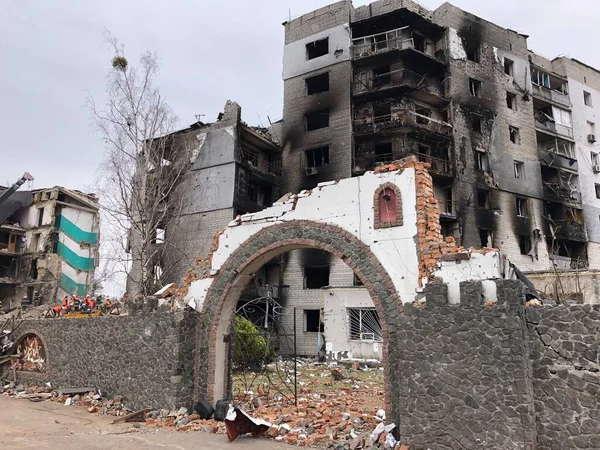 Borodyanka, Kyiv region, Ukraine. April 08, 2022: destroyed building after russian occupation — Stock Photo