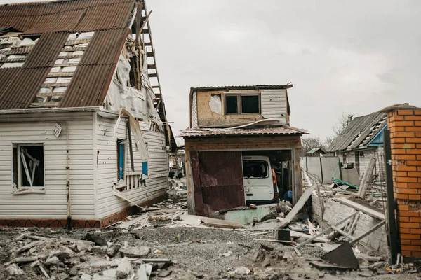 Borodyanka, Kyiv region, Ukraine. April 08, 2022: destroyed building after russian occupation — Stock Photo