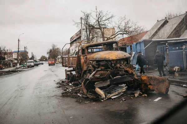 Borodyanka, região de Kiev, Ucrânia. 08 de abril de 2022: a devastada aldeia de Borodyanka, recentemente libertada dos russos — Fotografia de Stock