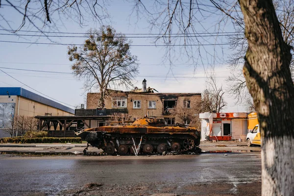 Borodyanka, regione di Kiev, Ucraina. 08 aprile 2022: il devastato villaggio di Borodyanka, recentemente liberato dai russi — Foto stock