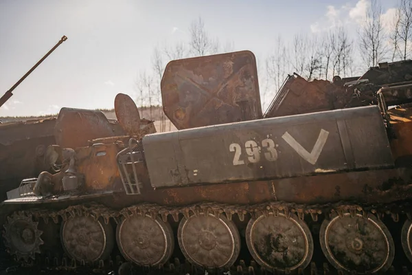 Borodyanka, Kyiv region, Ukraine. April 08, 2022: destruction and burnt out Russian military vehicle in Borodyanka — Stock Photo