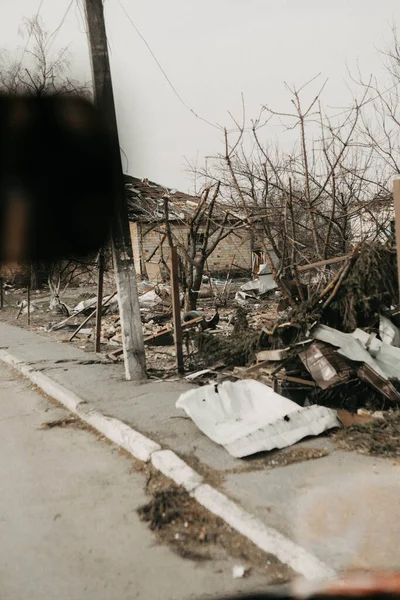 Borodyanka, região de Kiev, Ucrânia. 08 de abril de 2022: edifício destruído após a ocupação russa — Fotografia de Stock