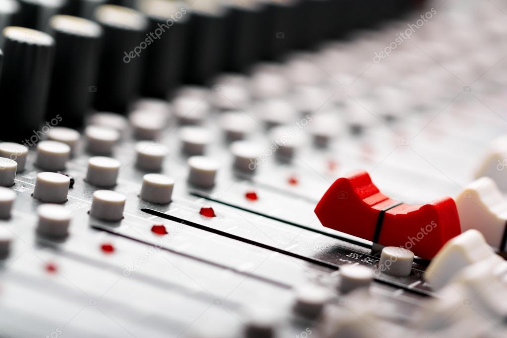 Sound mixer