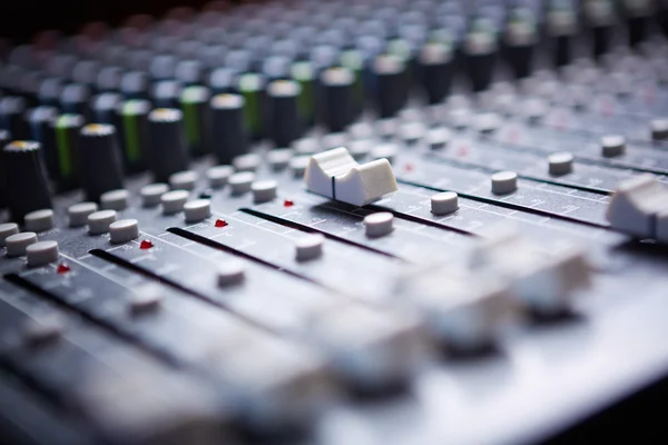 ses karıştırıcı