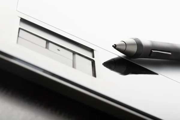 Graphic tablet — Stock Photo, Image