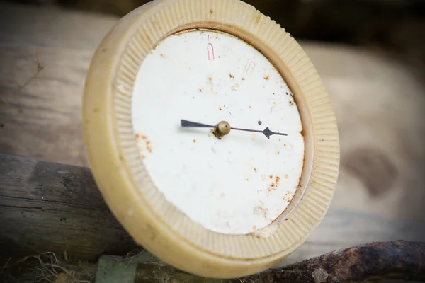 Rusty manometer — Stock Photo, Image