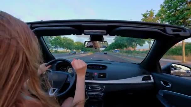 Woman Driving Convertible Car Close Woman Dancing Back Car Roof — Stockvideo