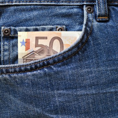 kot pantolon cebinde 50 euro Not