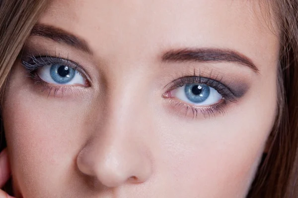 美しい大きな青い目 ロイヤリティフリーのストック画像