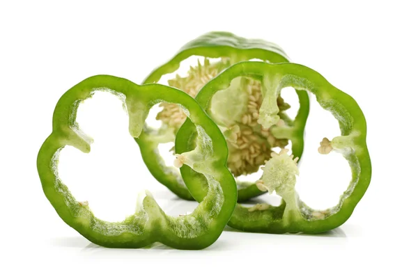 Fatia de pimentão verde fresco (capsicum ) — Fotografia de Stock