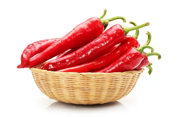 Beyaz arkaplanda Red Hot Chili — Stok fotoğraf