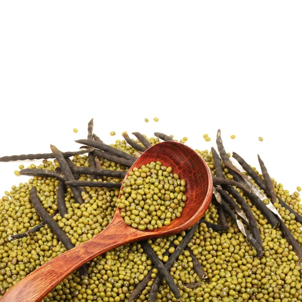 Mung beans on white background — Stock Photo, Image