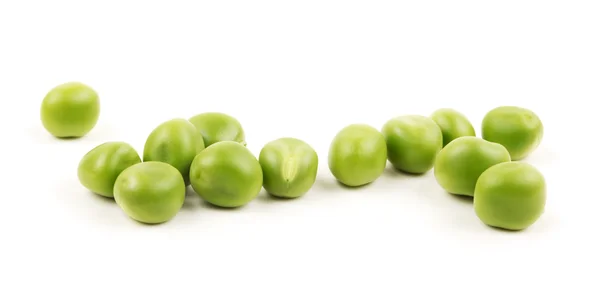 Legume de ervilha madura. Isolado sobre fundo branco — Fotografia de Stock