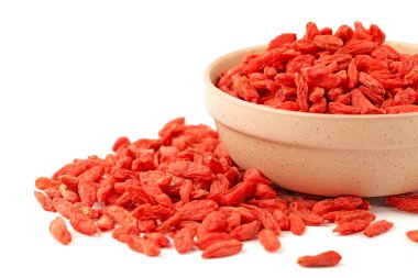 Beyaz arka plan üzerinde Wolfberry meyve Kuru