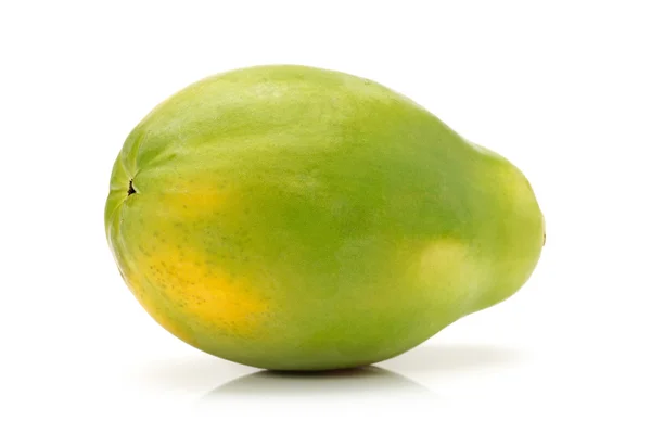Świeżym papai owoców na białym tle — Zdjęcie stockowe
