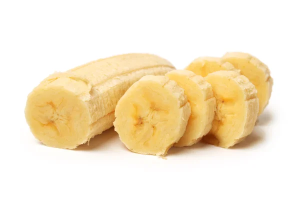 Unskin banana slices with clipping path, horizontal composition on white background — Stock Photo, Image