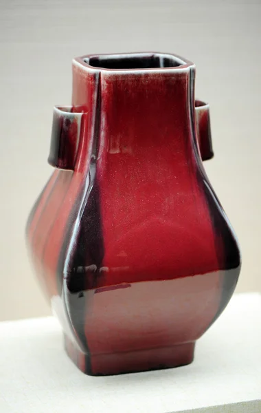 Jarrón de cerámica china — Foto de Stock