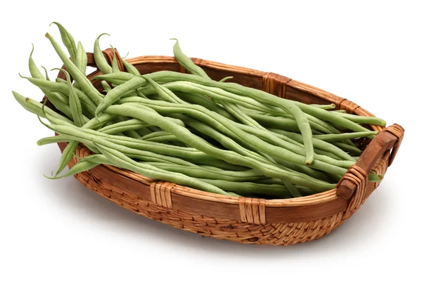 Haricots verts sur fond blanc — Photo