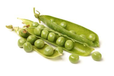 Olgun bezelye sebze, izole üzerinde beyaz arka plan